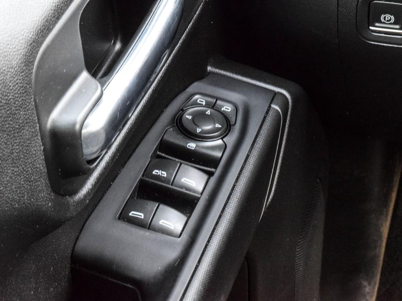 2023 Chevrolet Silverado 1500 Crew Cab Standard Box 4-Wheel Drive Custom Trail Boss Photo