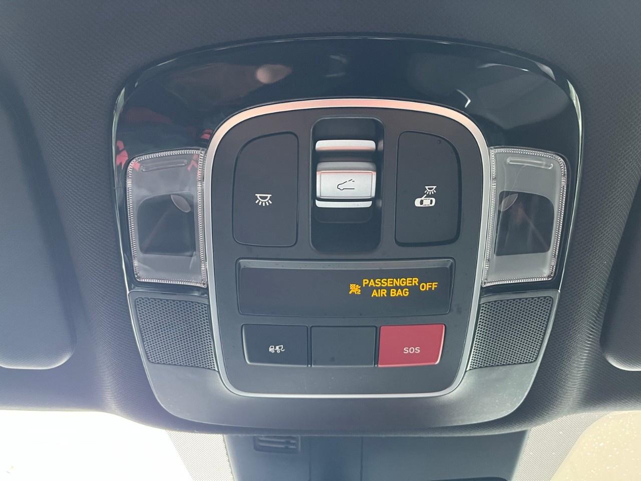 2022 Hyundai Santa Cruz Ultimate AWD w/Colour Pkg Photo