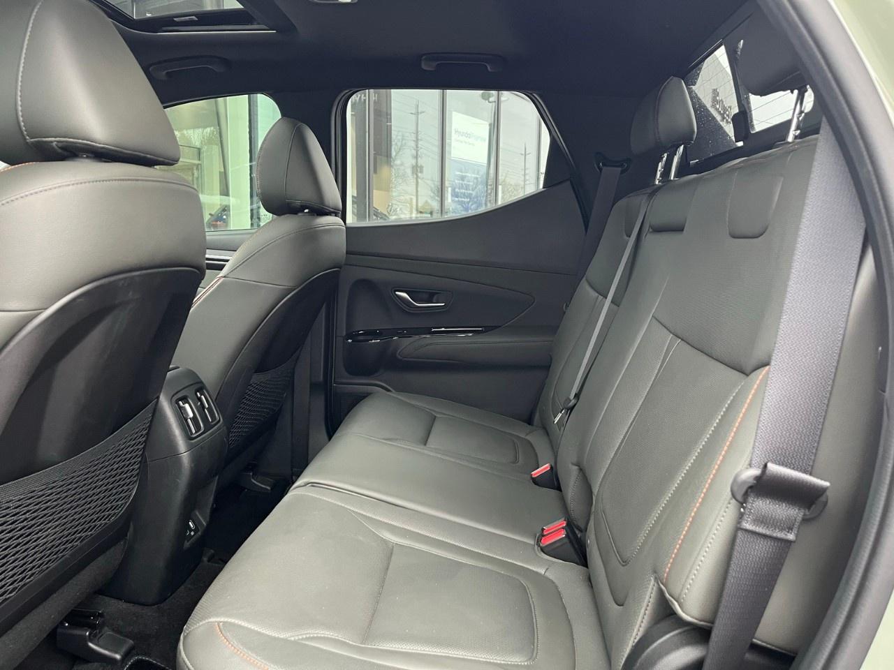 2022 Hyundai Santa Cruz Ultimate AWD w/Colour Pkg Photo