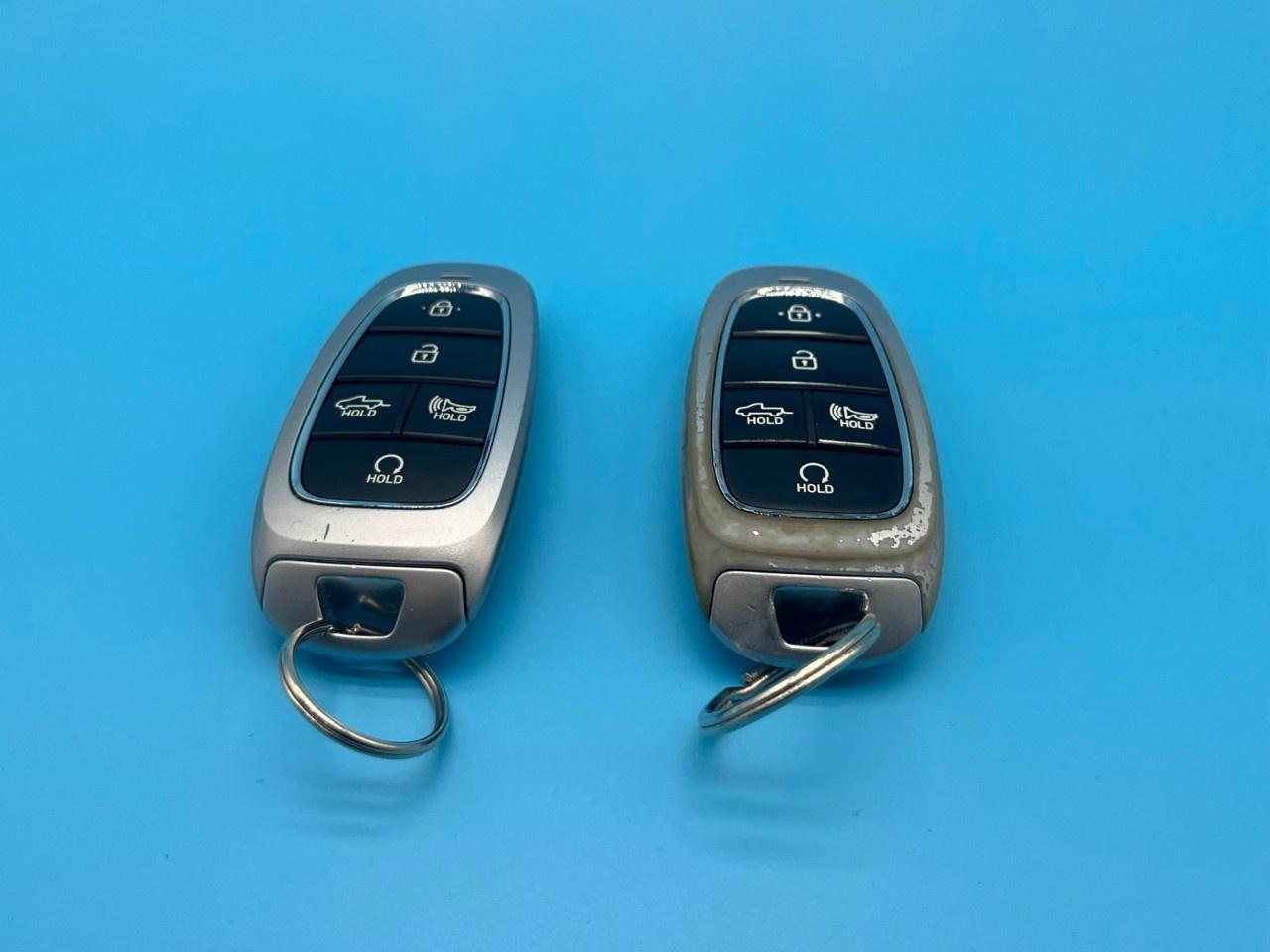 2022 Hyundai Santa Cruz Ultimate AWD w/Colour Pkg Photo