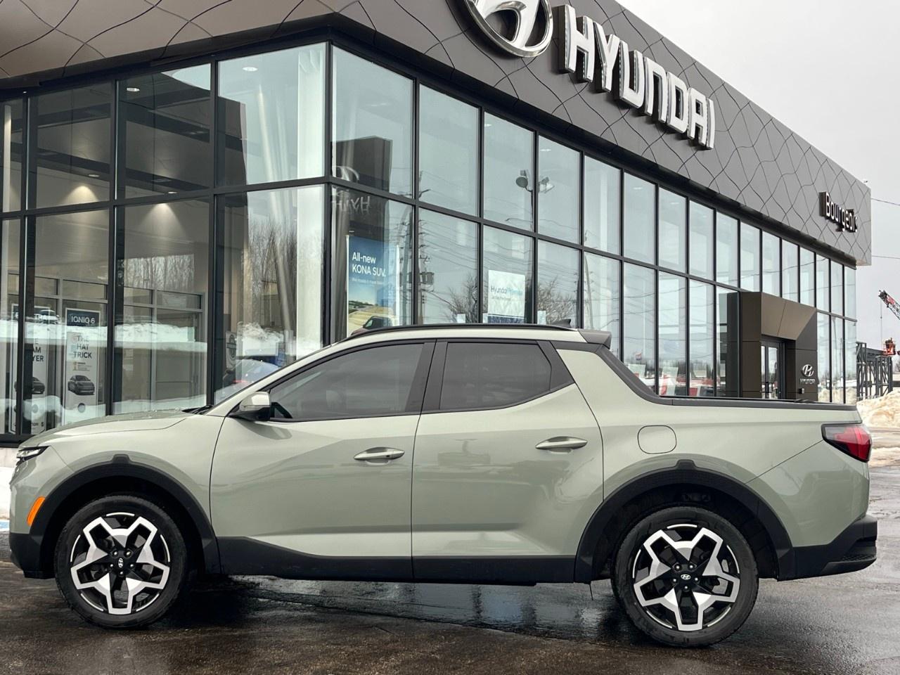 2022 Hyundai Santa Cruz Ultimate AWD w/Colour Pkg Photo