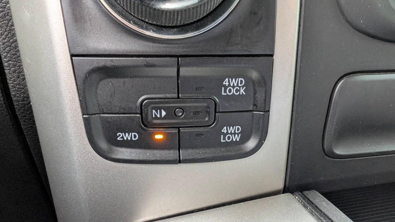 2020 RAM 1500 Classic WARLOCK 4X4 CREW CAB 5'7" BOX Photo