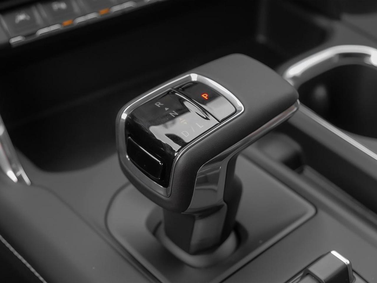 2026 GMC Sierra 1500 Crew Cab Short Box 4-Wheel Drive Denali Ultimate Photo