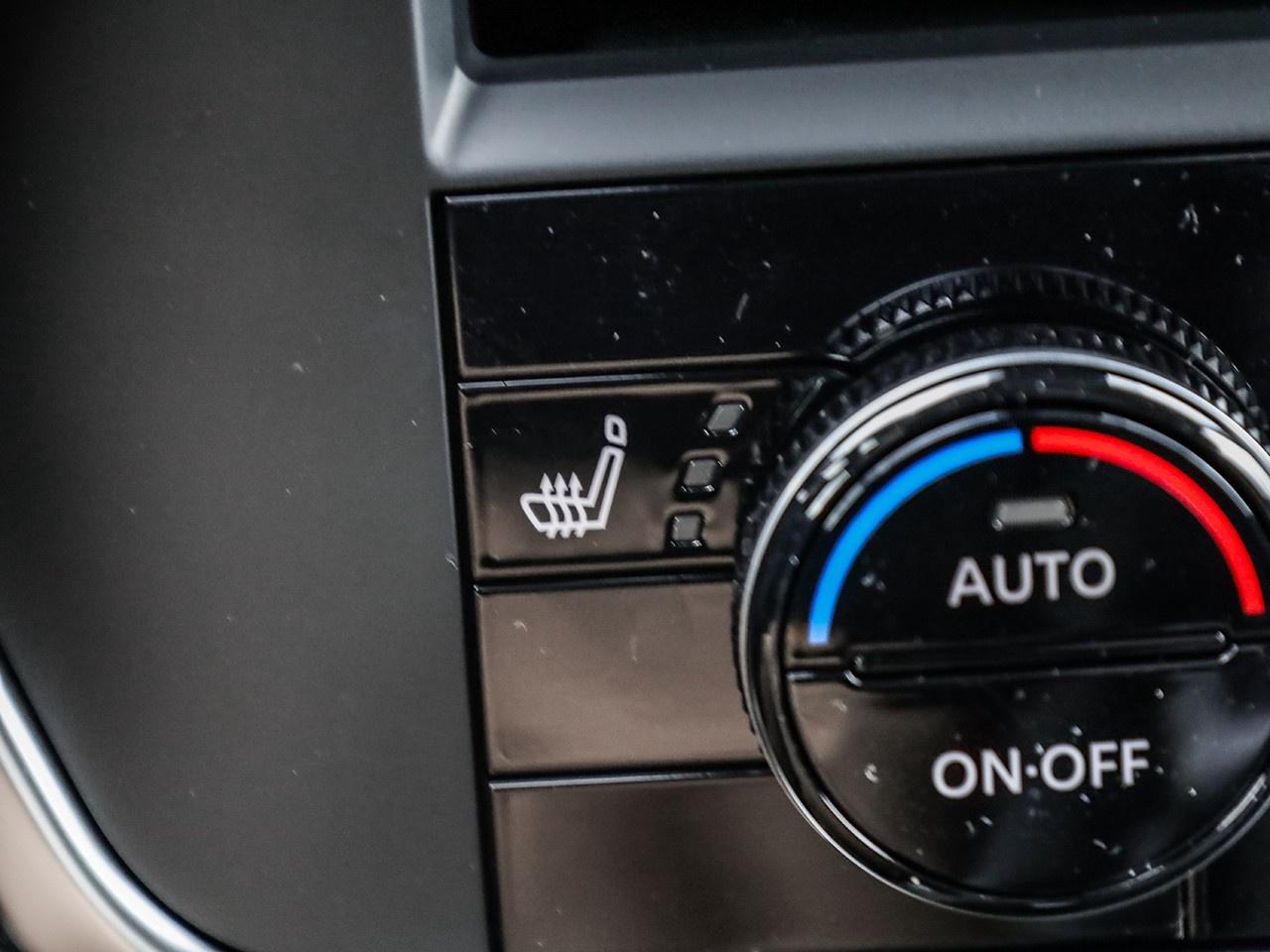 2025 Nissan Rogue S Photo