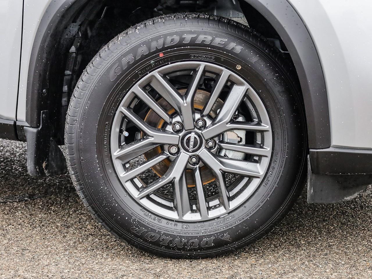 2025 Nissan Rogue S Photo