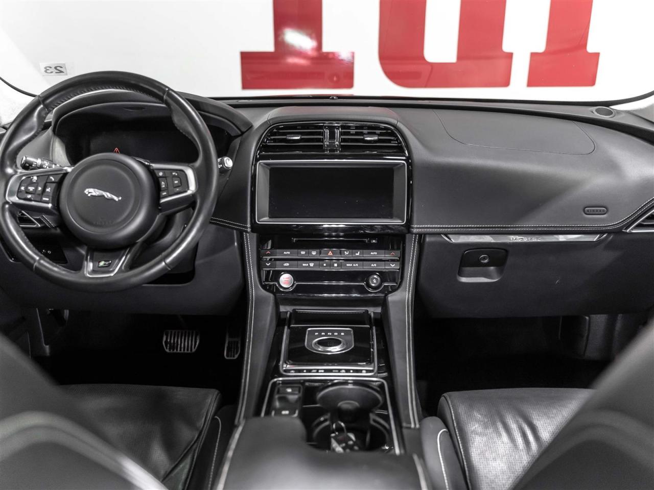 2017 Jaguar F-PACE R-SPORT|35t AWD|22INCH|MERIDIAN|BLINDSPOT|LOADED Photo