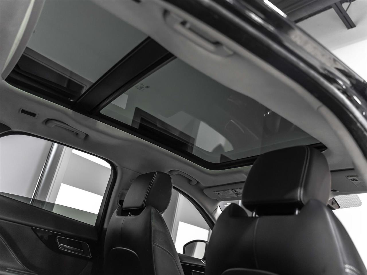 2017 Jaguar F-PACE R-SPORT|35t AWD|22INCH|MERIDIAN|BLINDSPOT|LOADED Photo