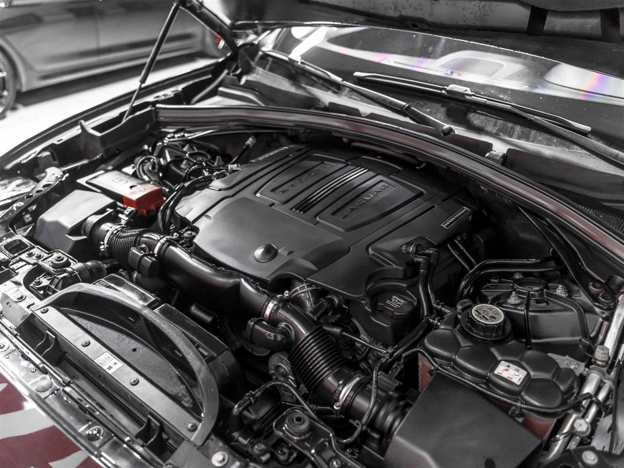 2017 Jaguar F-PACE R-SPORT|35t AWD|22INCH|MERIDIAN|BLINDSPOT|LOADED Photo