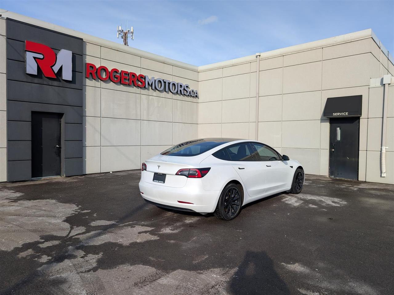 2022 Tesla Model 3 STANDARD Photo4