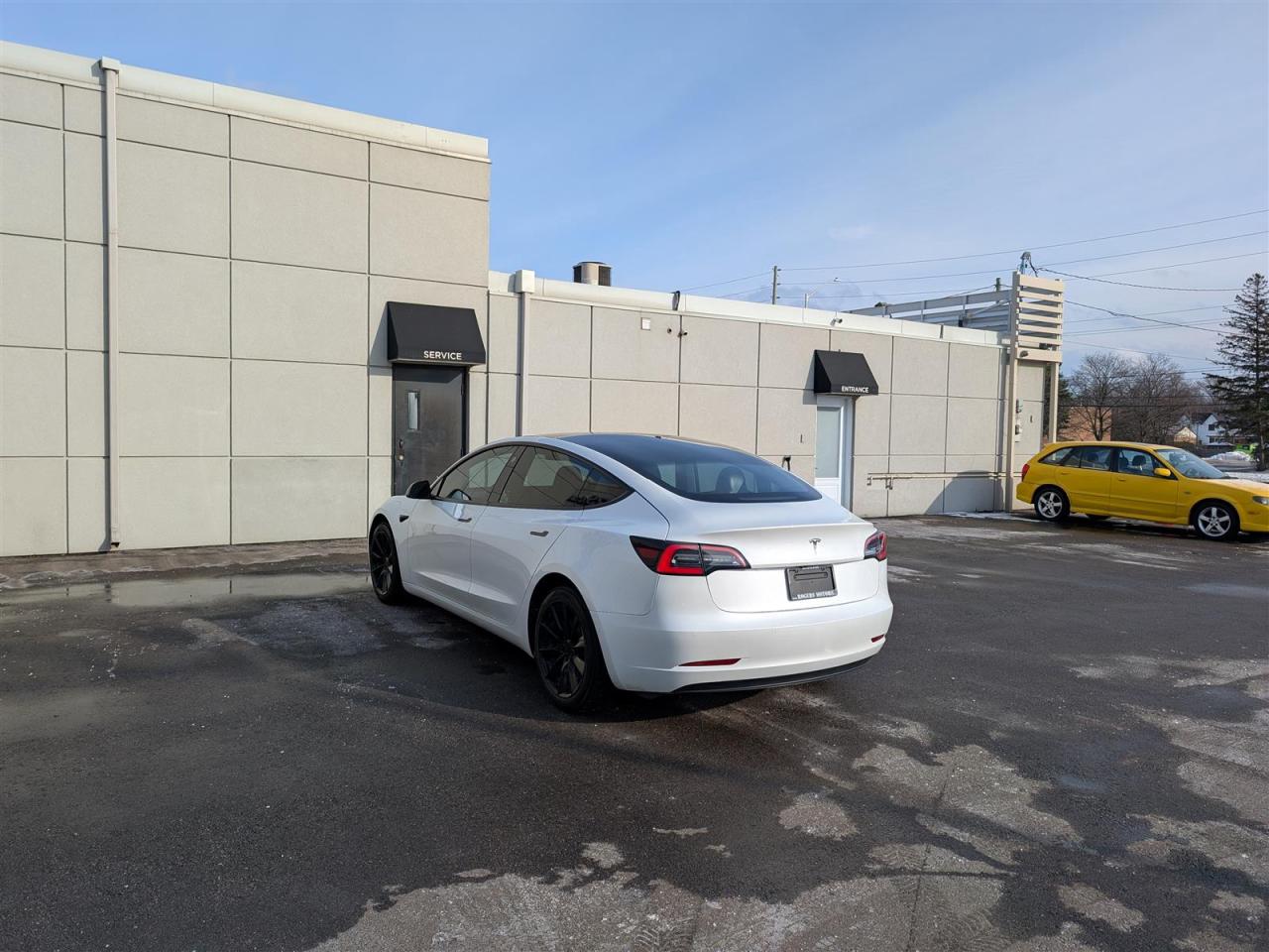 2022 Tesla Model 3 STANDARD