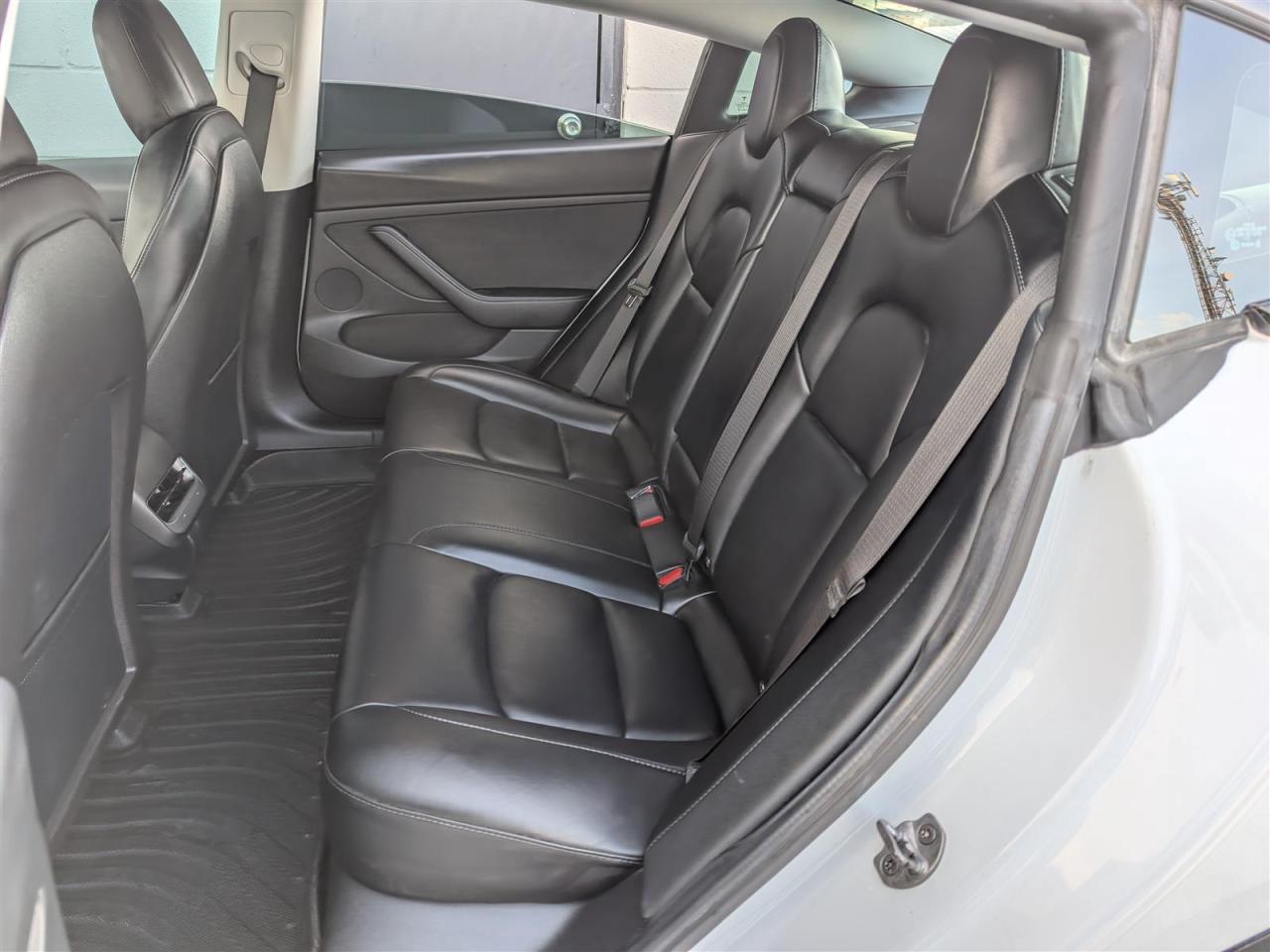 2022 Tesla Model 3 STANDARD