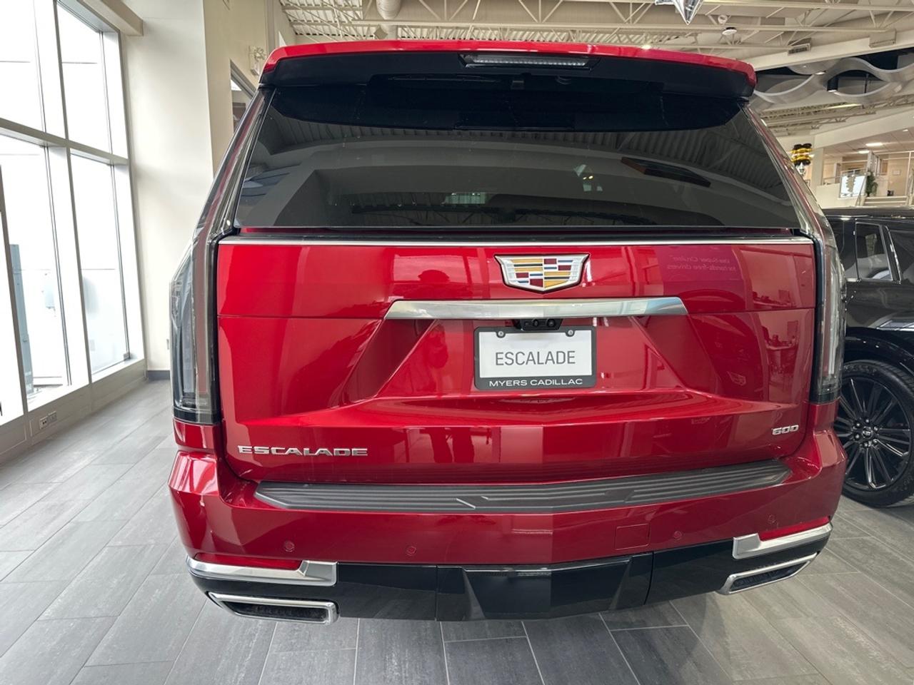 2026 Cadillac Escalade Luxury  ESV, RADIANT RED, LUXURY Photo