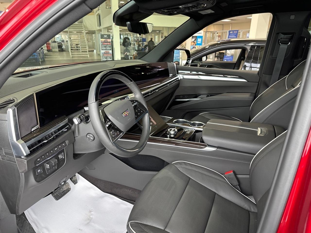 2026 Cadillac Escalade Luxury  ESV, RADIANT RED, LUXURY Photo