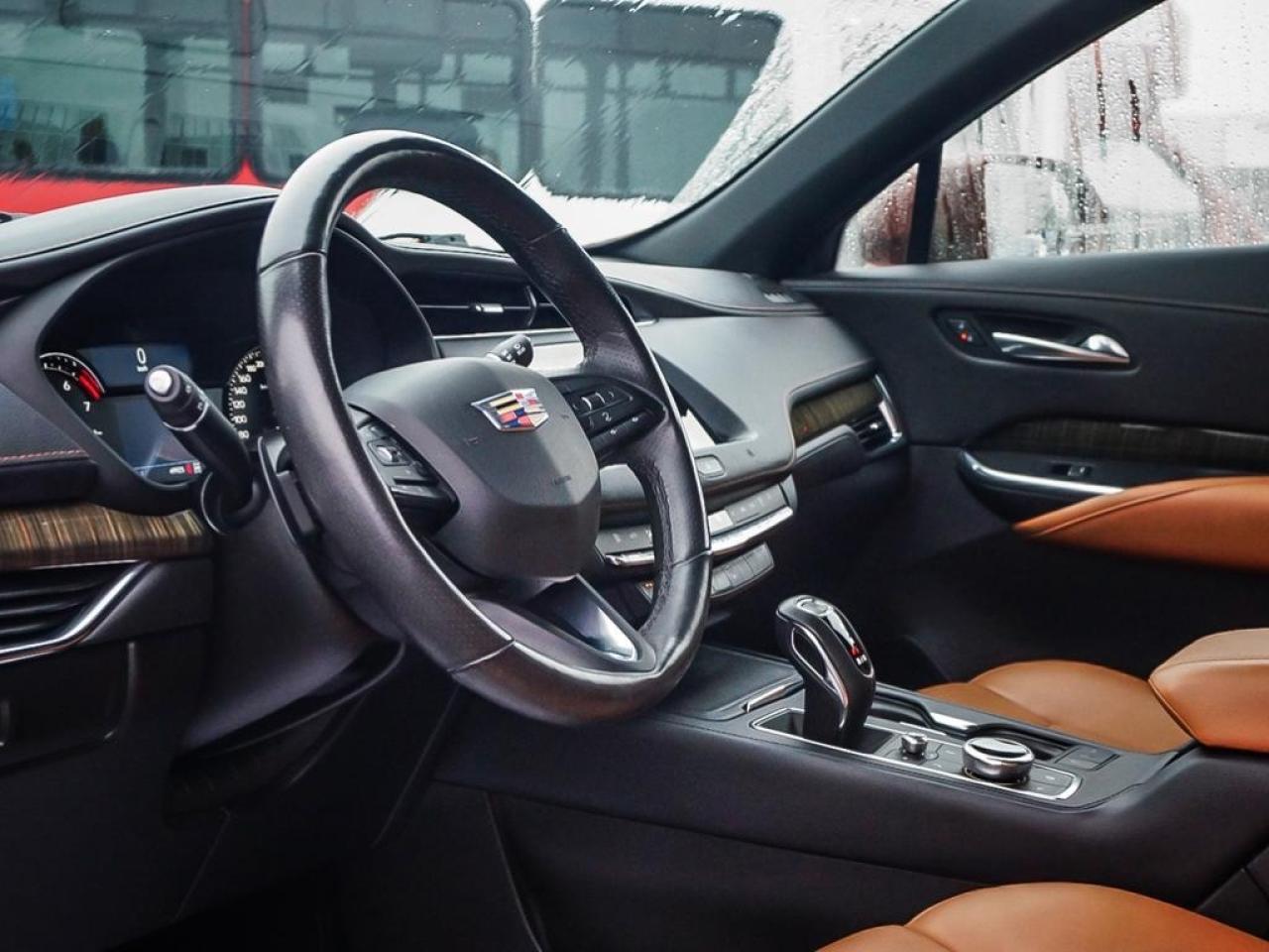 2019 Cadillac XT4 AWD Sport  SPORT, LEATHER, AWDM COMFORT AND CONV PACKAGE Photo