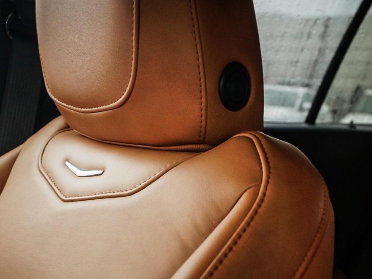 2019 Cadillac XT4 AWD Sport  SPORT, LEATHER, AWDM COMFORT AND CONV PACKAGE Photo