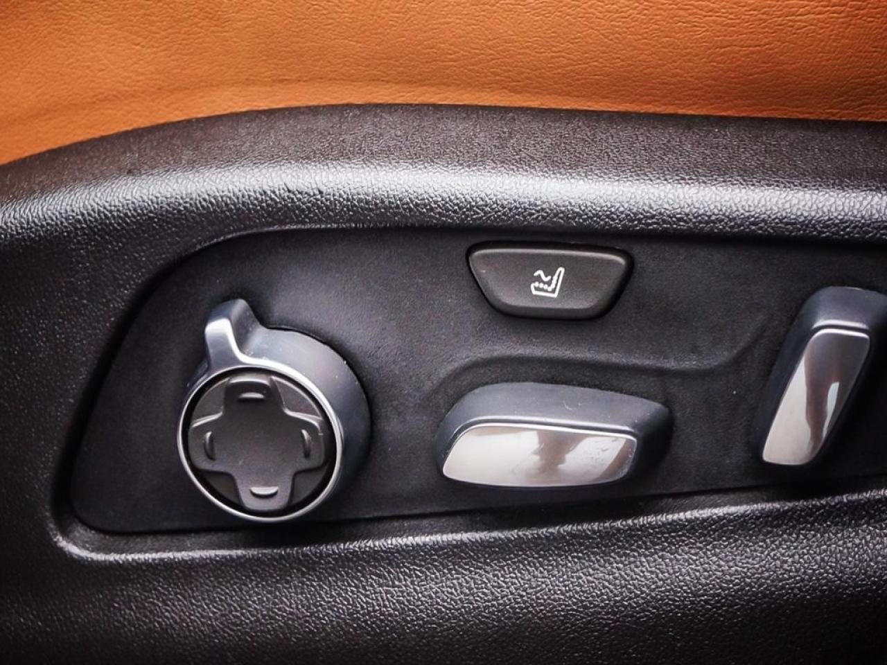 2019 Cadillac XT4 AWD Sport  SPORT, LEATHER, AWDM COMFORT AND CONV PACKAGE Photo