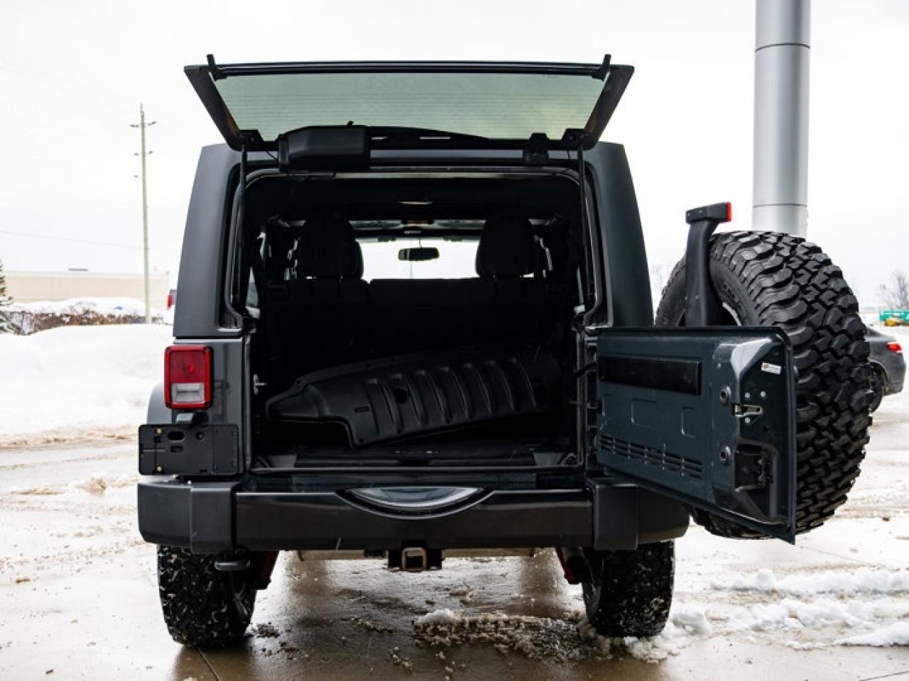 2017 Jeep Wrangler Unlimited Willys Wheeler Photo