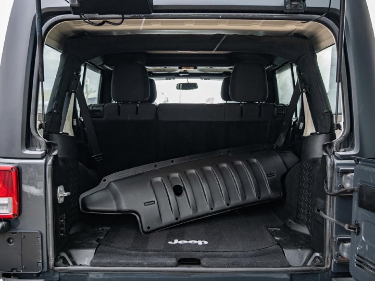 2017 Jeep Wrangler Unlimited Willys Wheeler Photo