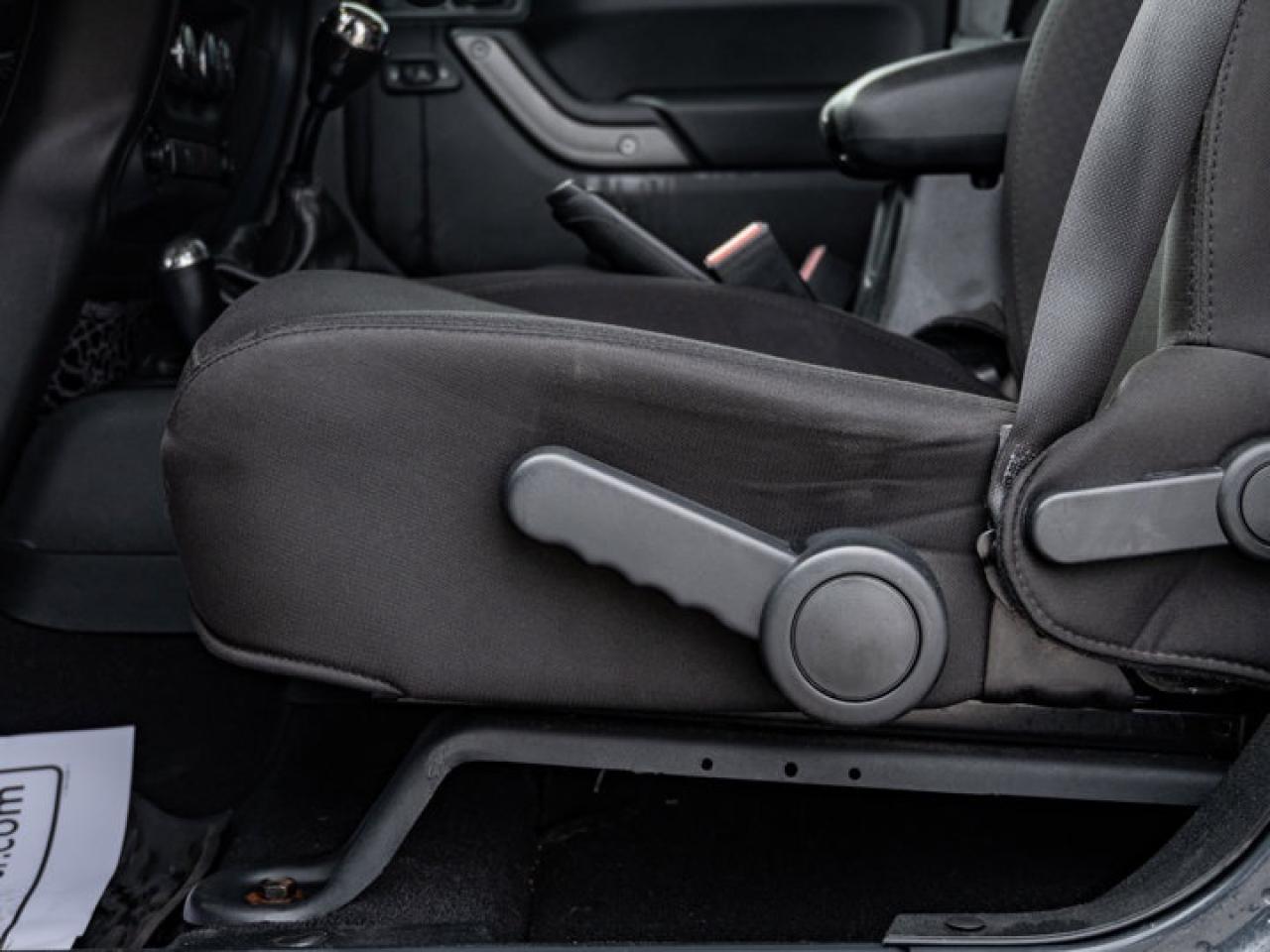 2017 Jeep Wrangler Unlimited Willys Wheeler Photo