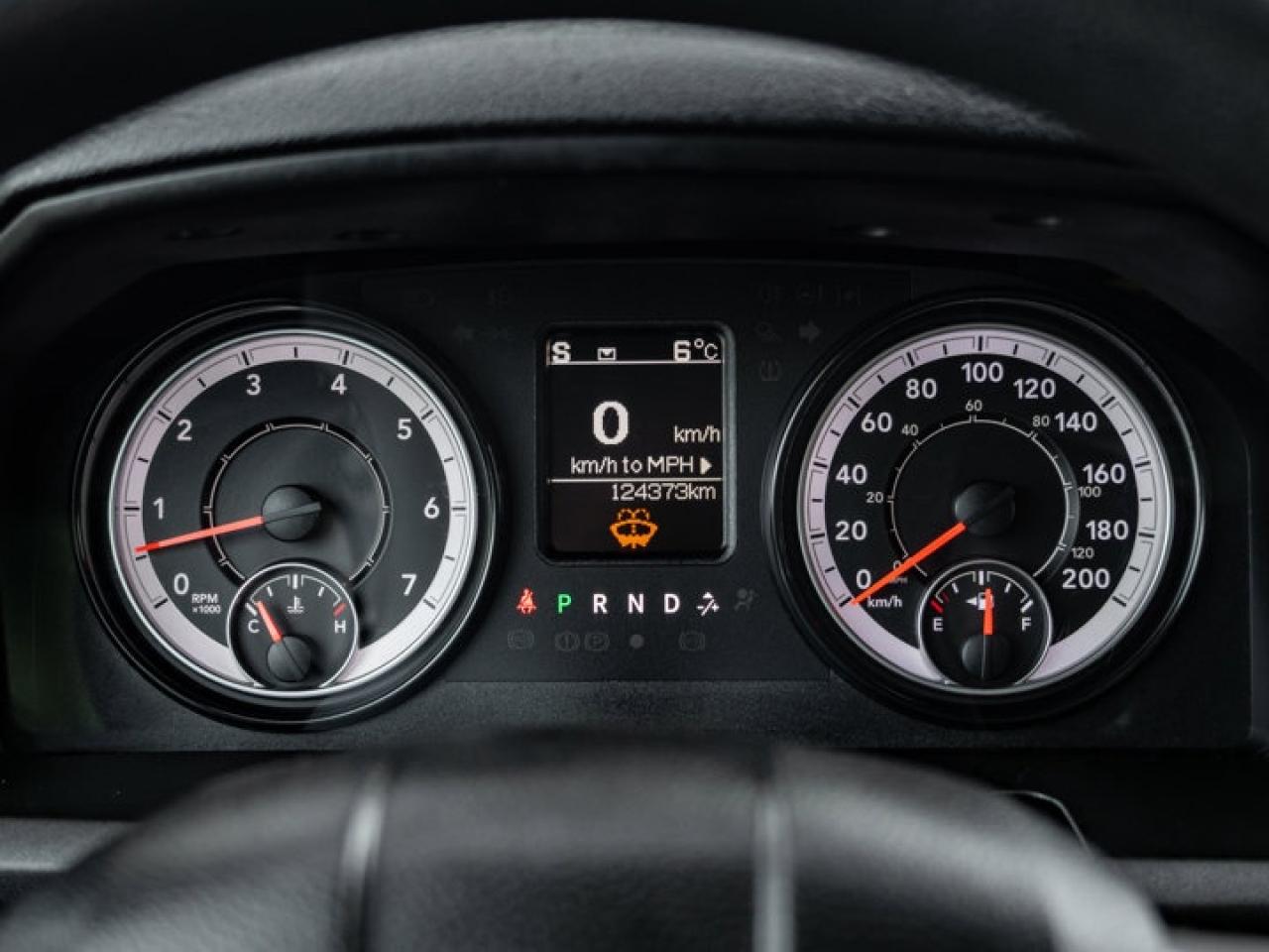 2021 RAM 1500 Classic SLT Photo3