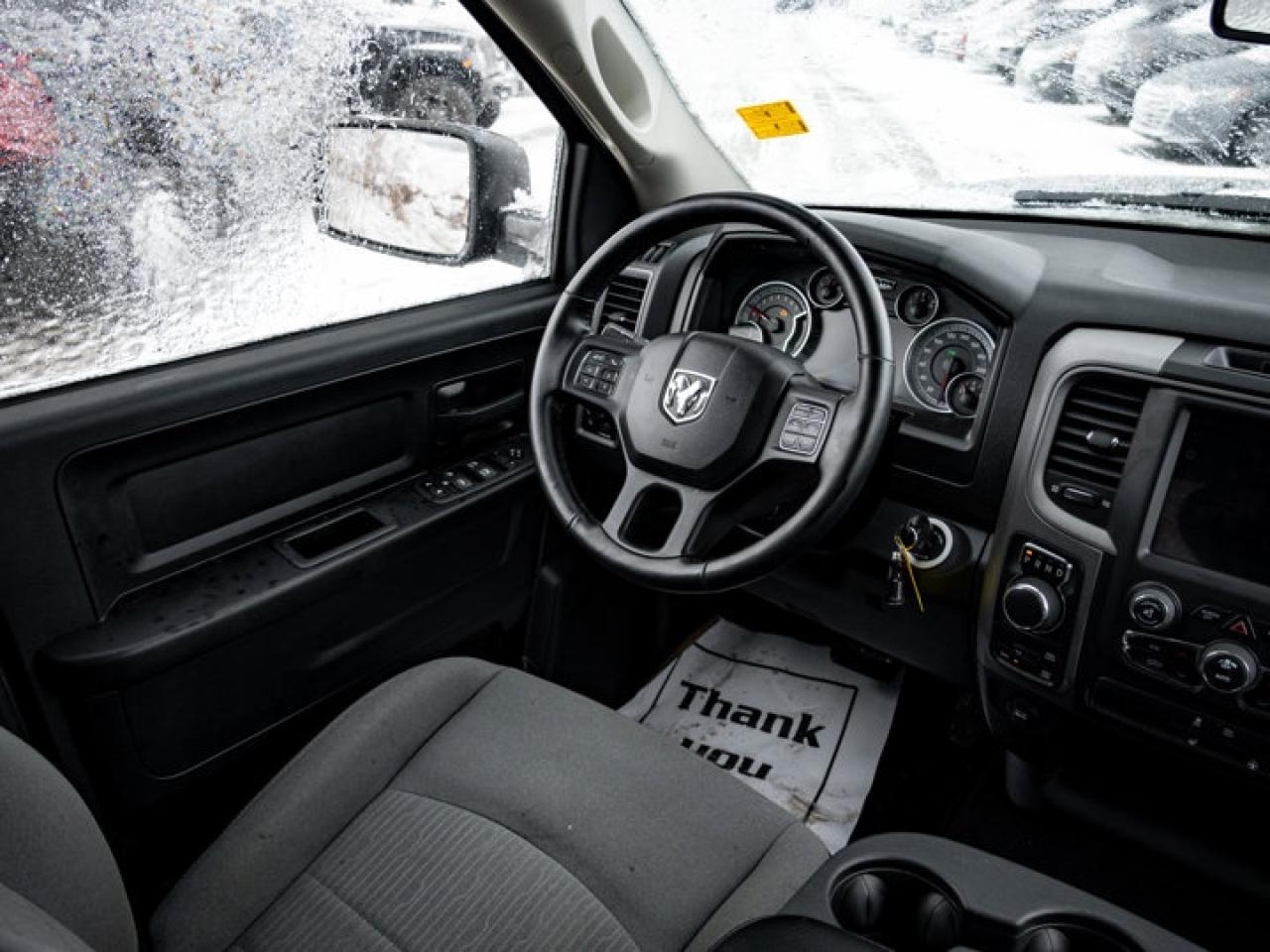 2022 RAM 1500 Classic EXPRESS Photo