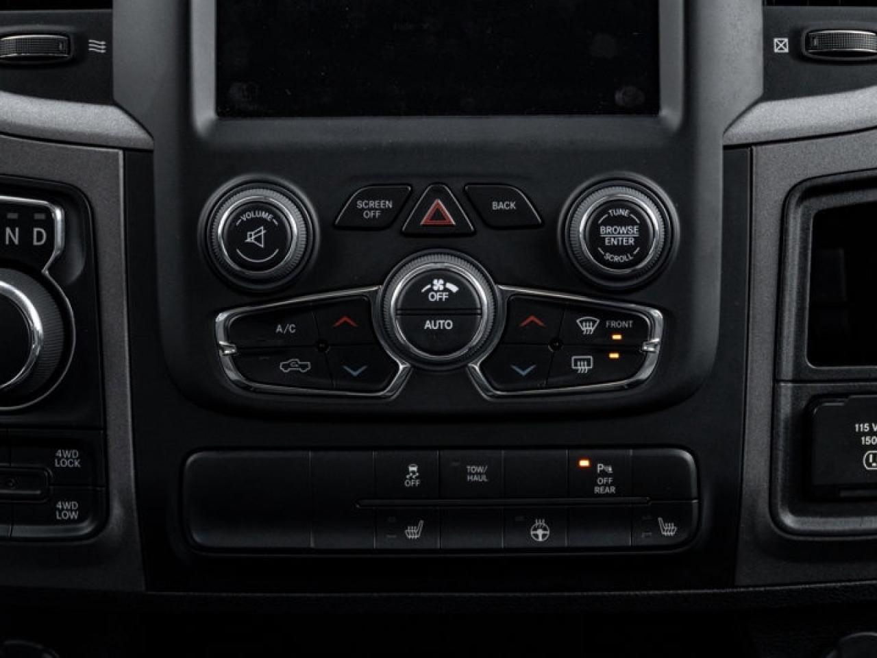 2022 RAM 1500 Classic EXPRESS Photo