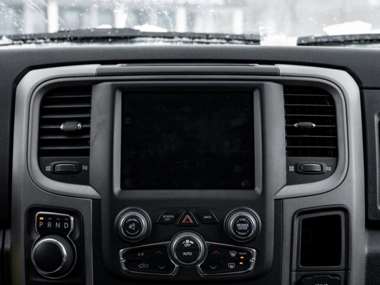 2022 RAM 1500 Classic EXPRESS Photo