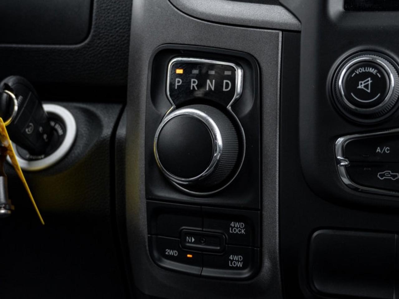 2022 RAM 1500 Classic EXPRESS Photo