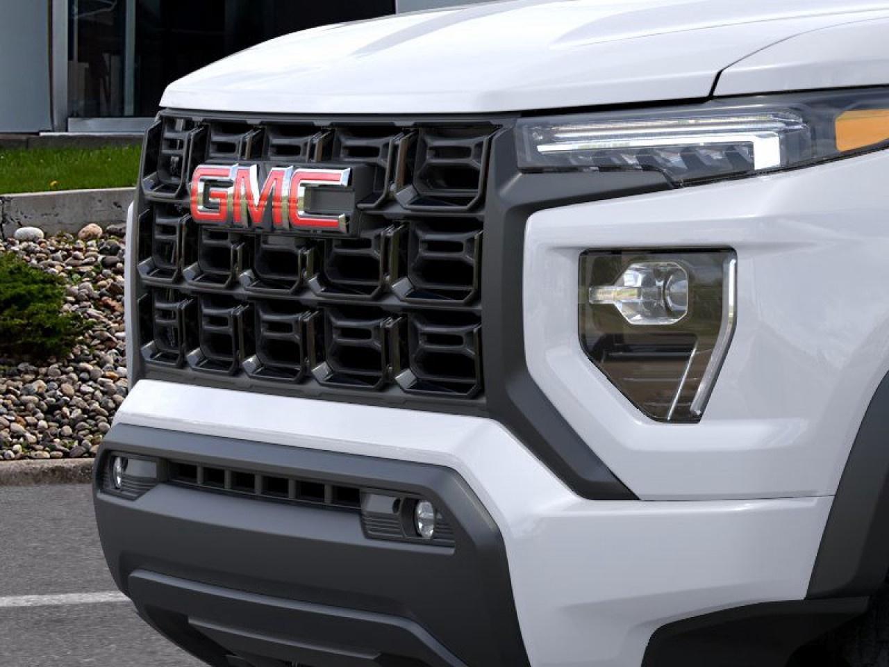 2025 GMC Canyon Elevation  -  Apple CarPlay -  Android Auto - $370 B/W Photo