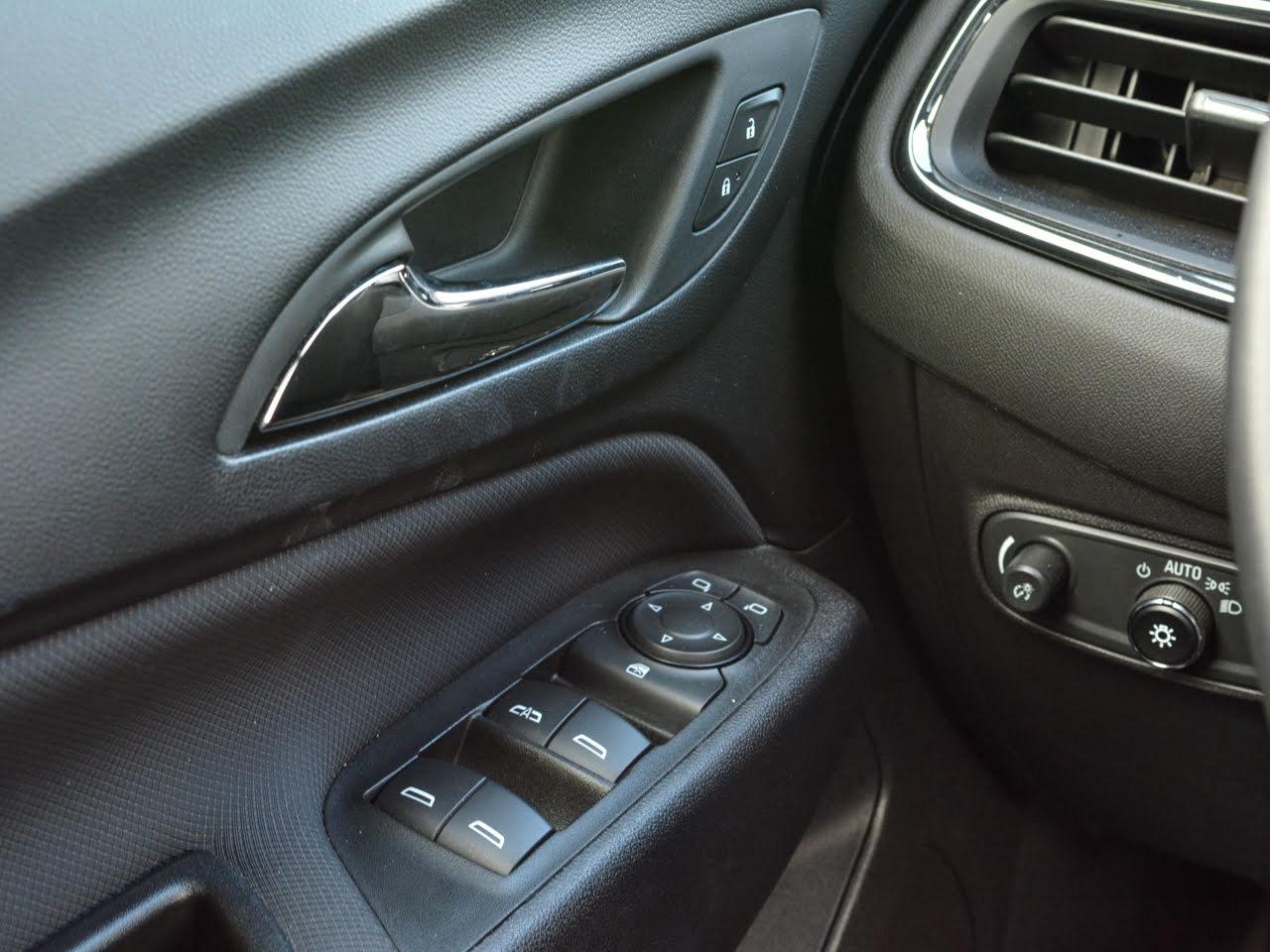 2024 Chevrolet Equinox RS  - Power Liftgate - $237 B/W Photo