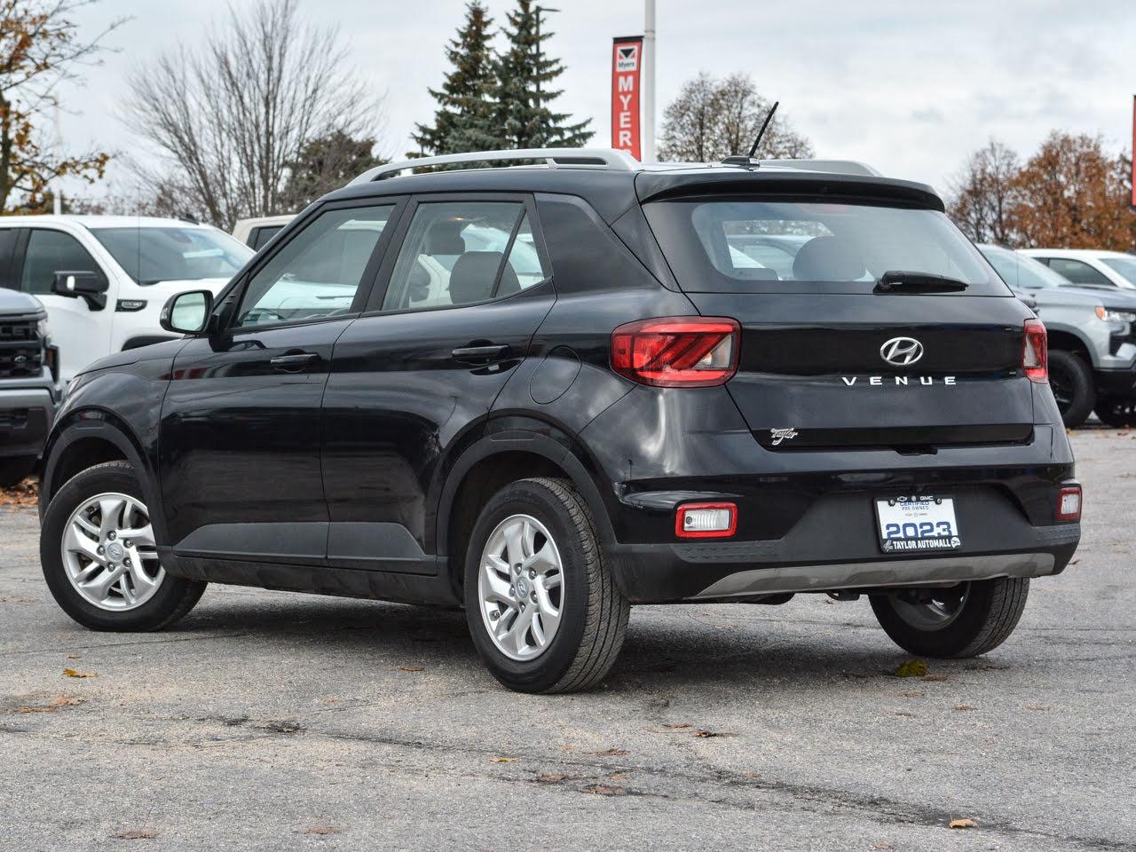2023 Hyundai Venue Preferred  - Heated Seats -  Apple CarPlay - $135 B/W Photo3