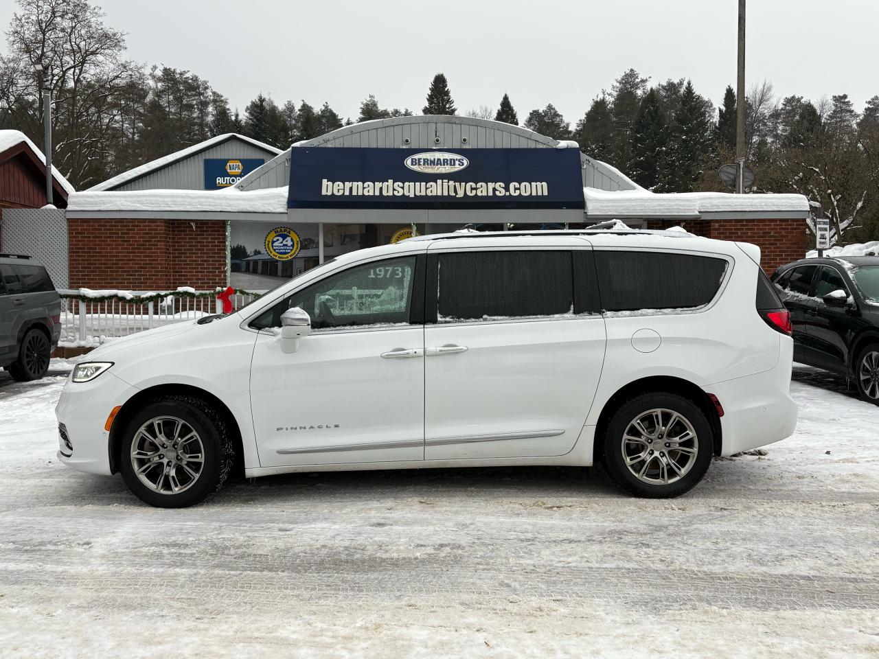 Used 2022 Chrysler Pacifica Pinnacle AWD, Loaded for sale in Flesherton, ON