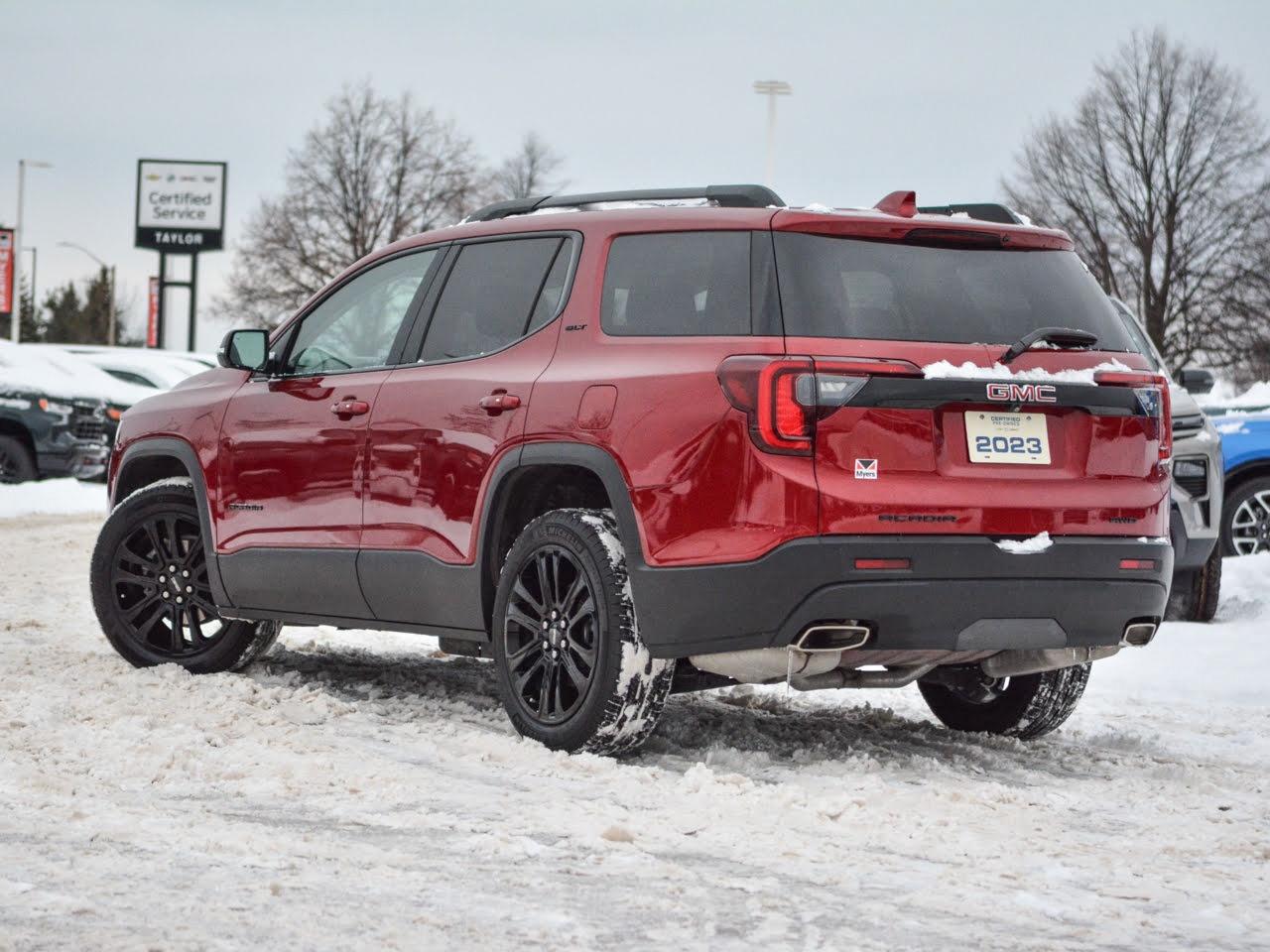 2023 GMC Acadia SLT  - Navigation -  Leather Seats - $304 B/W Photo