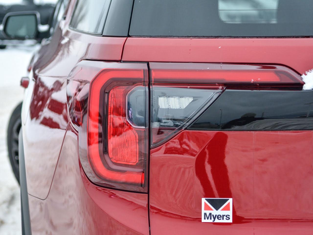 2023 GMC Acadia SLT  - Navigation -  Leather Seats - $304 B/W Photo