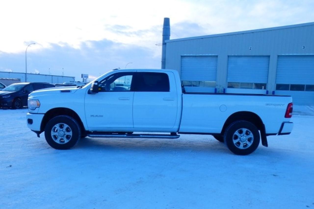 2023 Dodge Ram 3500 Big Horn 4x4 Crew Cab 8' Box w/Htd cloth, NAV, BUC - Photo #1