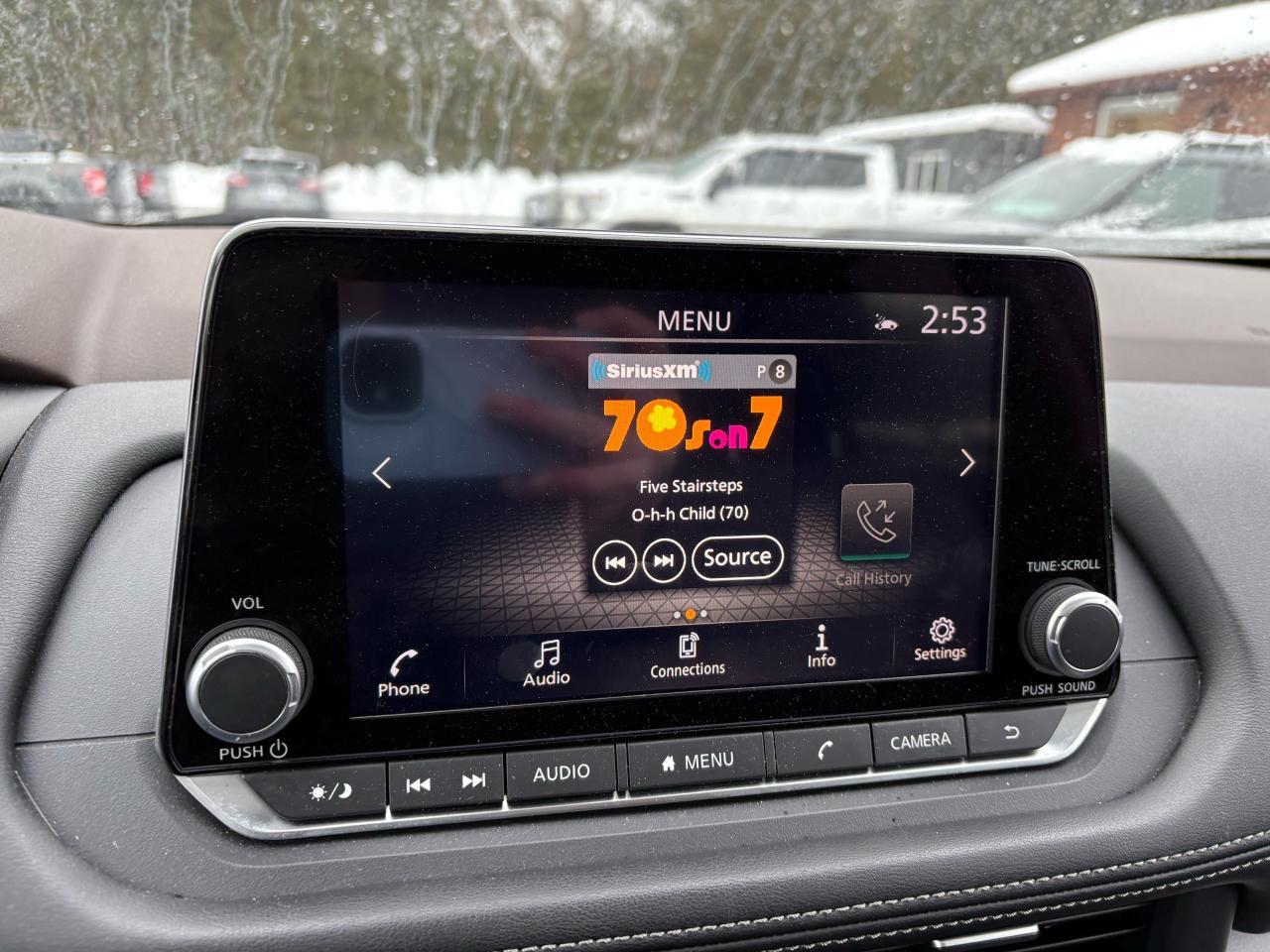 2023 Nissan Rogue SV MOONROOF Photo