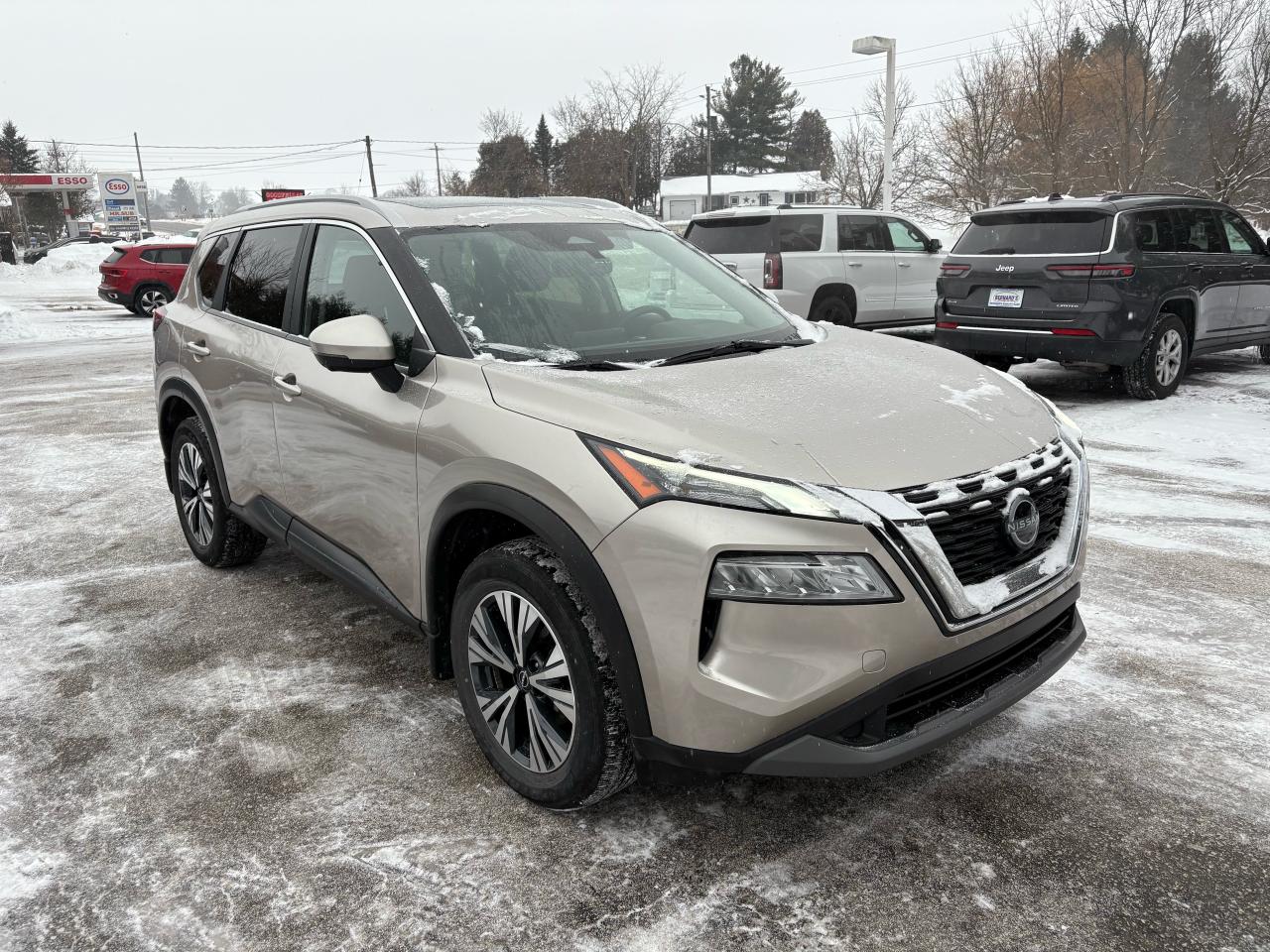 2023 Nissan Rogue SV MOONROOF Photo