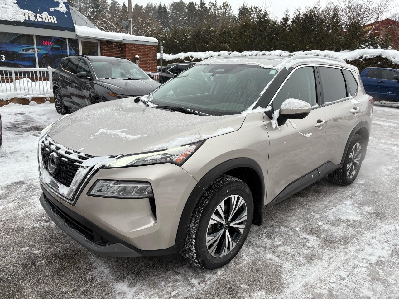 2023 Nissan Rogue SV MOONROOF Photo