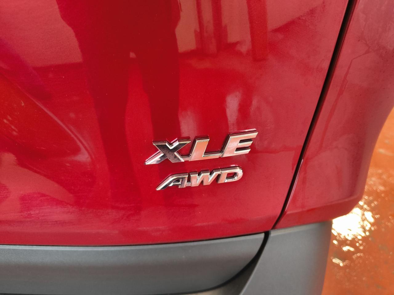 2021 Toyota RAV4 XLE AWD Photo