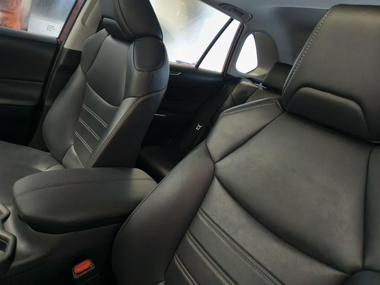 2021 Toyota RAV4 XLE AWD Photo