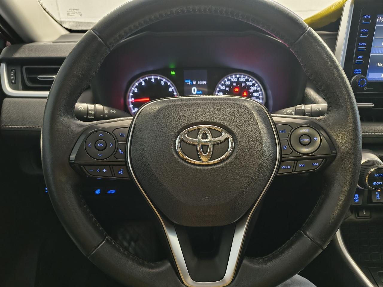 2021 Toyota RAV4 XLE AWD Photo