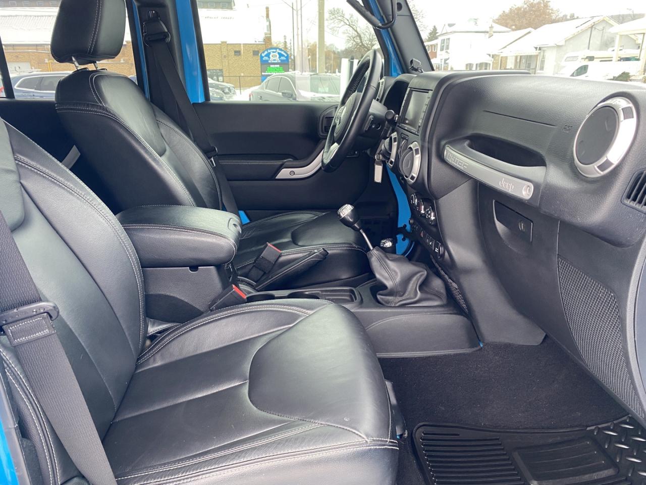 2017 Jeep Wrangler Unlimited Sahara 4WD Chief - Photo #8