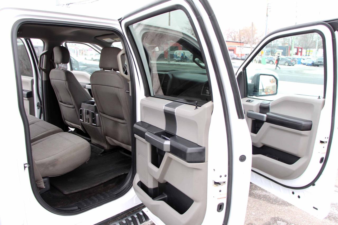 2018 Ford F-150 XLT 4WD SuperCrew 6.5' Box Photo