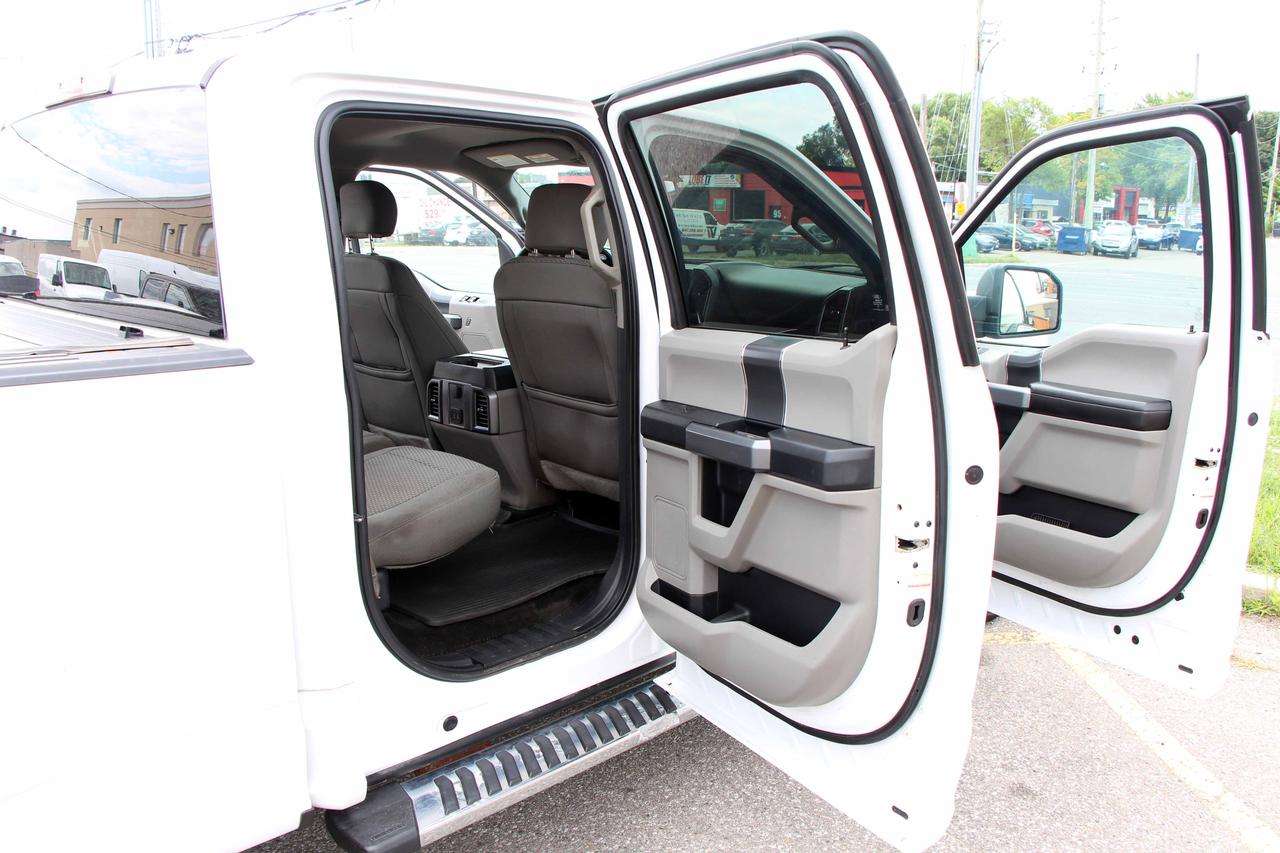 2018 Ford F-150 XLT 4WD SuperCrew 6.5' Box Photo