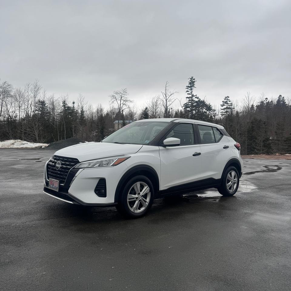 2023 Nissan Kicks S