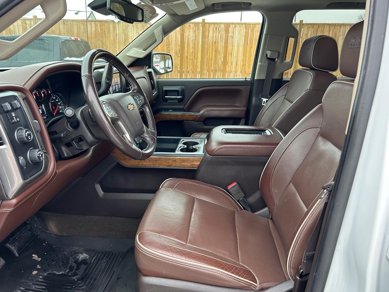 2017 Chevrolet Silverado 1500 High Country Photo