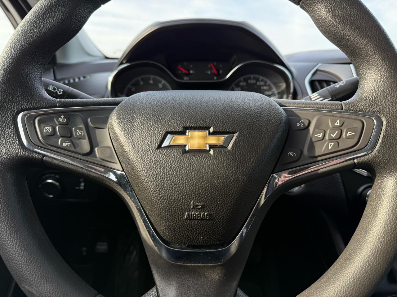 2019 Chevrolet Cruze LT | Backup Camera | Heated Seats | Apple Carplay Photo
