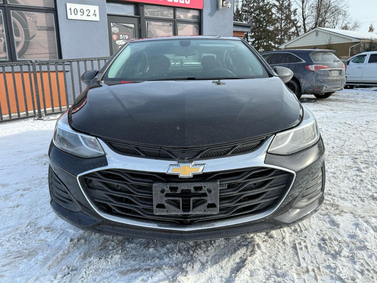 2019 Chevrolet Cruze LT | Backup Camera | Heated Seats | Apple Carplay Photo