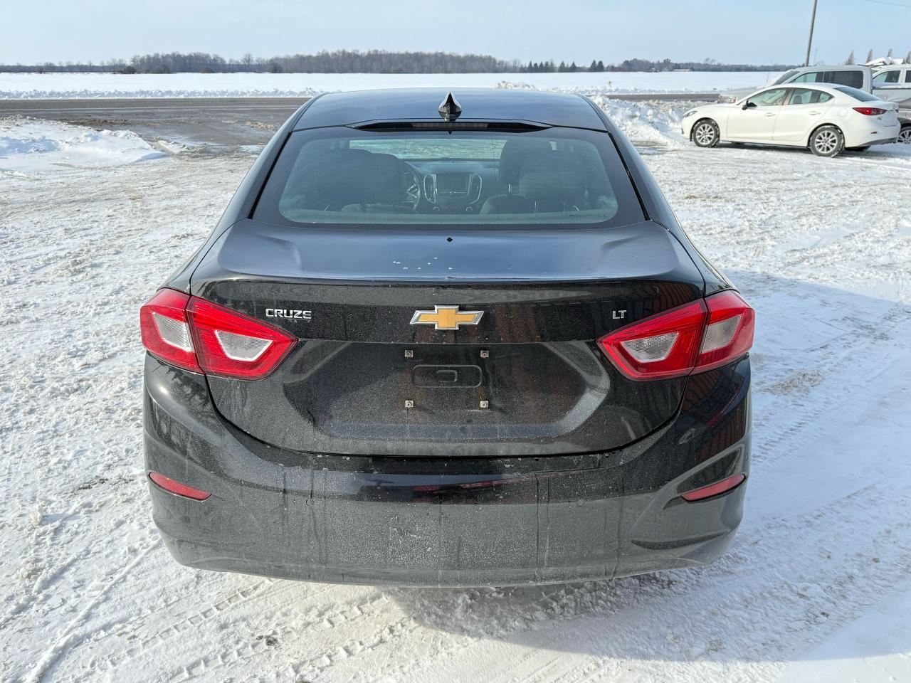 2019 Chevrolet Cruze LT | Backup Camera | Heated Seats | Apple Carplay Photo3