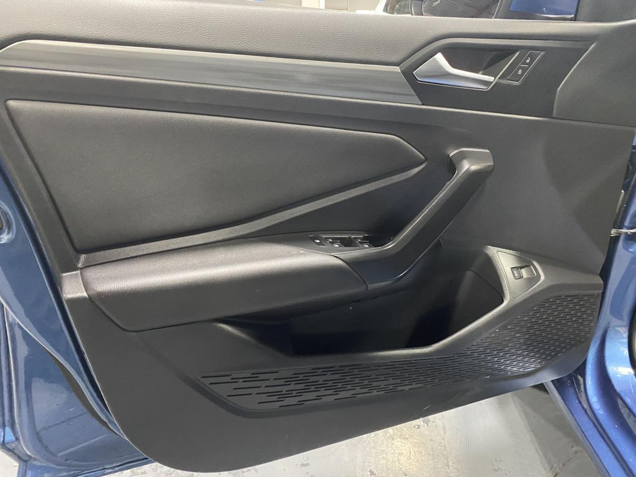 2019 Volkswagen Jetta HIGHLINE Photo